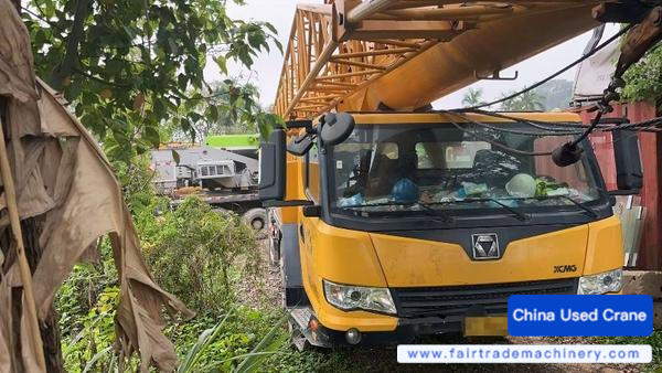 Buy XCMG 55K5C Used Crane / 1